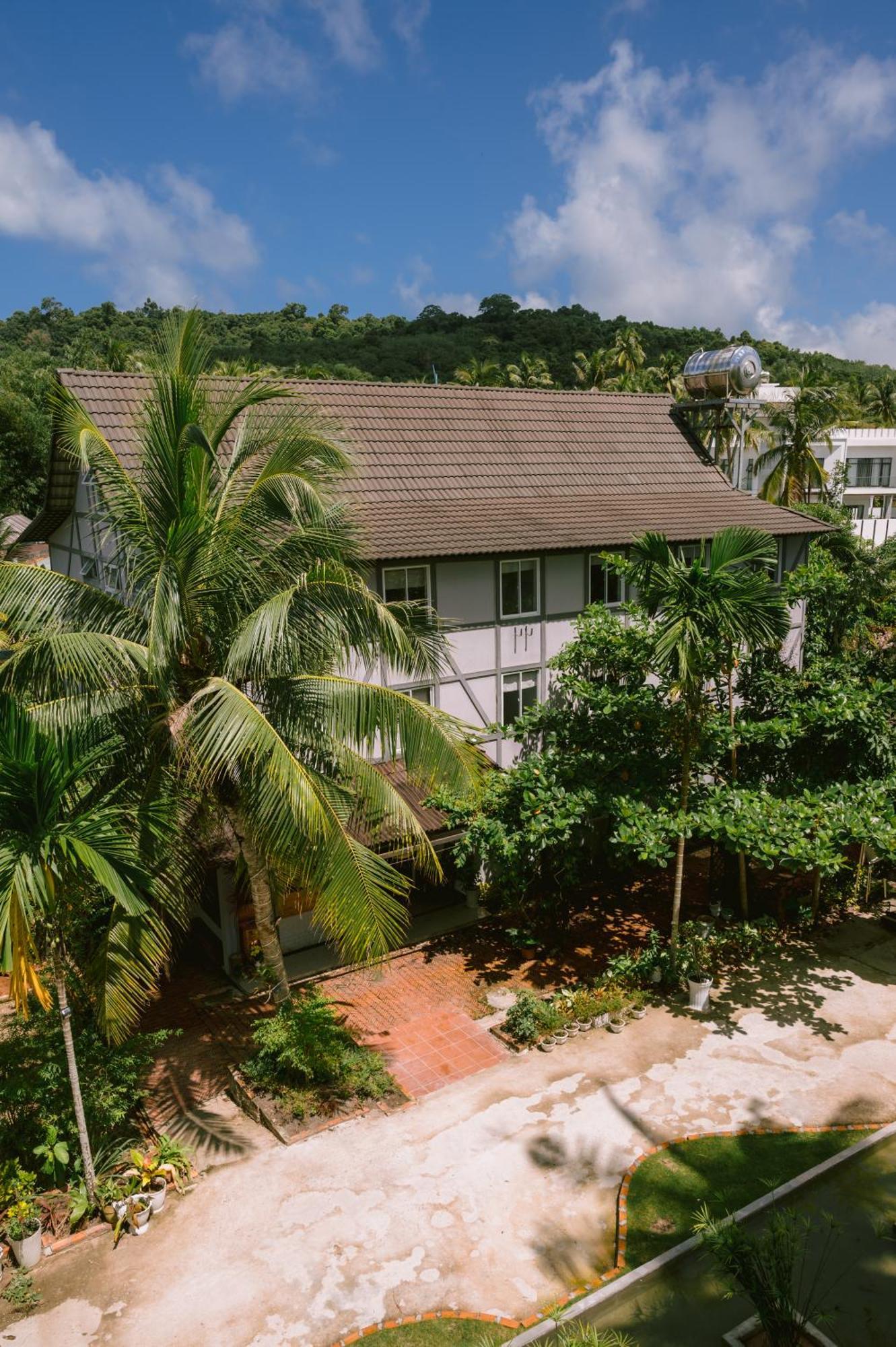 Lilac Cottage Homestay Дуонг-Донг Экстерьер фото